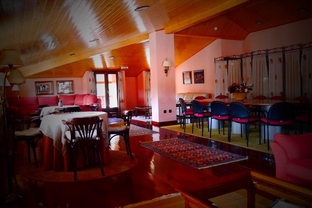 Hotel Esther La Virgen de la Vega Buitenkant foto